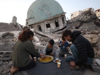 RADOST I TUGA: Prvi iftar na ruševinama Gaze