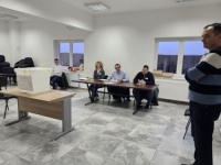 NAPETA IZBORNA NOĆ U RS: Rekordna izlaznost, a CIK rješava prijave o kupovini glasova