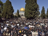 NIJE ZABILJEŽEN NIJEDAN INCIDENT: Oko 80.000 vjernika klanjalo prvu ramazansku džumu u Al-Aksi