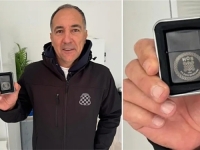 HIT NA INTERNETU: Igor Štimac krenuo u Visoko, unuku na sunet...