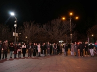 'SB' NA LICU MJESTA / SOLIDARNOST BRIŠE ENTITETSKU LINIJU: Protesti u Sarajevu imaju podršku i iz Banje Luke (FOTO)