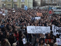 'HOĆEMO PRAVDU': Građani blokirali raskrsnicu ispred zgrade Parlamenta BiH