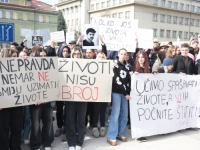 PROTESTI U SARAJEVU: Mladi traže ostavku direktora GRAS-a