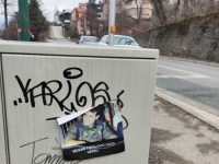 NA VRACAMA: Plakat s likom Mušana Topalovića Cace uznemirava porodice žrtava s Kazana