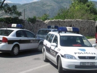 STARIJI MOSTARAC UHAPŠEN ZBOG KRAĐE PARFEMA I DRUGIH ROBA POZNATIH BRENDOVA: 'Ušeta u radnju, robu trpa u svoju odjeću i izađe'