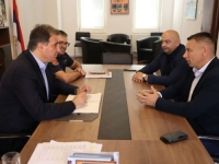 JESU LI ZARATILI VUKOTA GOVEDARICA I NENAD NEŠIĆ: Puca koalicija SDS i DNS u Gacku