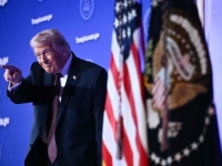 SVI SE ZGRAŽAVAJU: Trump objavio skandalozan video s bračnim parom Obama, pljušte reakcije...