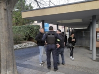 ŠOK I NEVJERICA U FRANCUSKOJ: Učenik nožem napao profesoricu u školi i teško je ranio...