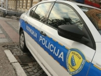 DRAMA U BRČKOM: Policija pronašla tijelo vozača pored automobila