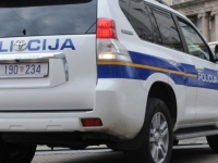 STRAVA U SUSJEDSTVU: Ugurao ženu u prtljažnik automobila i odveo u šumu pa je pretukao