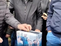 PENZIONERI JAVNO ISMIJALI POVEĆANJE PRIMANJA: Prikupljali novac za pomoć ministrima