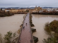SVE JE VEĆ POPLAVLJENO, A STIŽE NOVI CIKLON: Prijete nove oluje sa grmljavinom, oblaci sa okeana donose POTOP