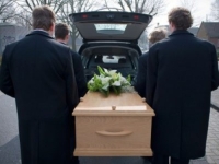 DOSIJE 'GROBAR': Više od decenije pljačkali mrtve – on skidao satove i zube, ona čuvala stražu!