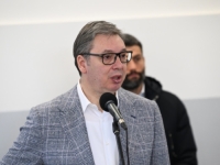 VUČIĆ KAO SLUGA MOĆNIKA: Dok ispunjava želje stranaca, vlastiti narod ne želi ni da čuje
