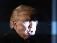 OČI U OČI SA 'IZDAJNICIMA': Trumpov najteži susret sa sudijama zakazan za utorak