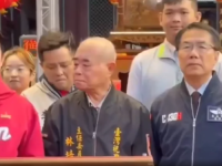 NIJE MOGAO DA SE OBUZDA: Svećenik se ispovraćao po predsjedniku pred masom ljudi (VIDEO)