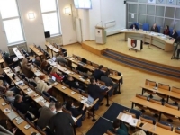 TROJKA NA ISPITU: Ko će činiti 'novu' većinu nakon pada Vlade KS?