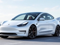 NEUGODNO IZNENAĐENJE: Kupio potpuno novi Tesla Model 3, a kada se odlučio na prodaju – uhvatio se za glavu...