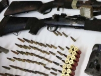 VELIKA POLICIJSKA AKCIJA U BH. GRADU: Pronađeno oružje, eksploziv i droga, jedna osoba uhapšena