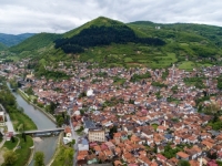 HIT NA INTERNETU: U Visokom tek narezali mezu i otvorili pive, a onda je naišao lokalni hodža...