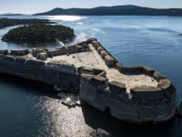 SKRIVENI DRAGULJ JADRANA: Kanal sv. Ante veličanstven je i jedini ulaz u kameni grad s mora