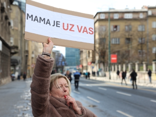 SPUS POZVAO SVE STUDENTE DA SE PRIDRUŽE PROTESTIMA U SARAJEVU: Imaju pet zahtjeva za vlast