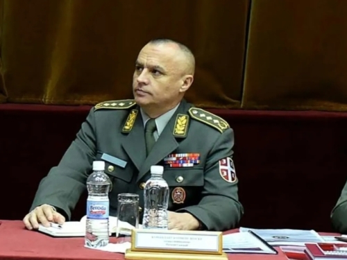 PRIJEVREMENO PENZIONISAN: Bivši komandant Kopnene vojske Srbije general Simović osuđen na šest mjeseci zatvora