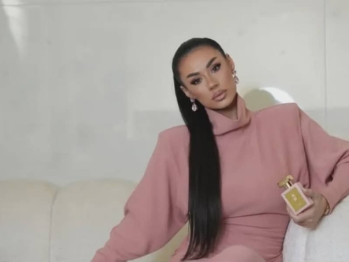 GRAĐANI OGORČENI NA INFLUENSERICU KOJA SE POŽALILA DA NEĆE STIĆI NA FARBANJE ZBOG SAOBRAĆAJNIH GUŽVI U SARAJEVU: 'Je li te stid'