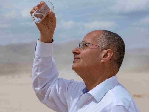 NAUČNO ČUDO: Palestinski nobelovac na tragu revolucije, izumio mašinu koja dnevno izvlači...