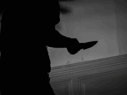 UŽAS U NJEMAČKOJ: Majka napala kćerku nožem, ona pobjegla na balkon i...