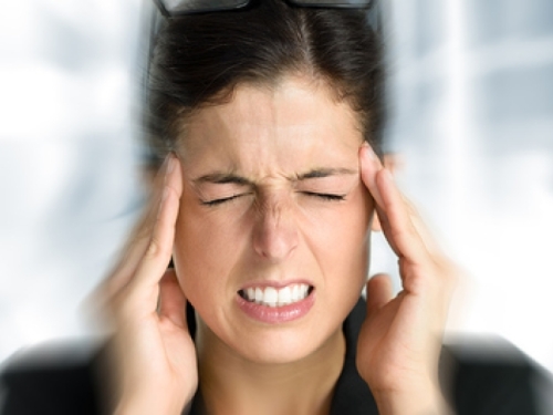 AKO IMATE MIGRENU OVO TREBATE URADITI PRIJE SPAVANJA: Male promjene smanjit će napade tokom dana