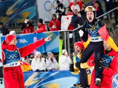 TOTALNO RAZOČARENJE U SLOVENIJI: Nakon Nike Prevc, razočarali i ski-skakači