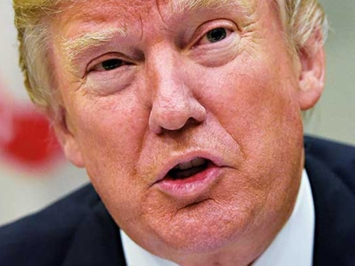 HIT NA INTERNETU: Donald Trump kao slavni glumac, a sve zbog uvođenja carina...