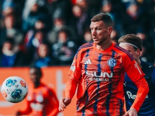 DŽEKO SJAJAN U POBJEDI SCHALKEA: Dvije asistencije i kraj crnog niza