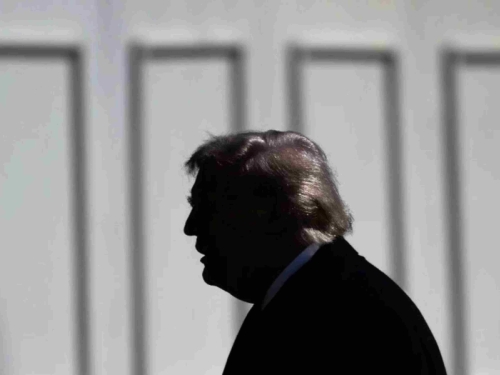 EPSKI BIJES ILI EPSKI PROMAŠAJ: Trump bi se mogao naći u ogromnom problemu - 'Ovo je najveća kocka...!'