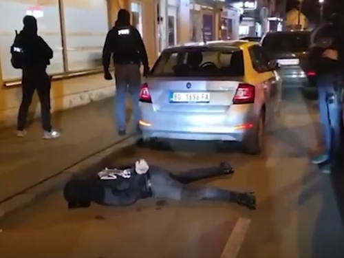 UHAPŠEN JOŠ JEDAN OSUMNJIČENI ZA UBISTVO ŽIVKA BAKIĆA: Hitno se oglasio MUP - lisice na ruke stavljene mladiću (29)