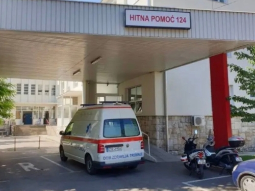 HITNA POMOĆ U BiH OSTAJE BEZ DOKTORA MEDICINE: Zdravstveni sistem puca, ljekari bježe zbog plata i loših uslova
