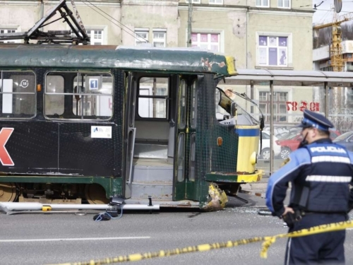 'SLOMLJEN JE CIJELI KOLEKTIV': Oglasili se iz GRAS-a povodom tramvajske nesreće, pa poručili - 'Ovo je rana za cijeli grad'