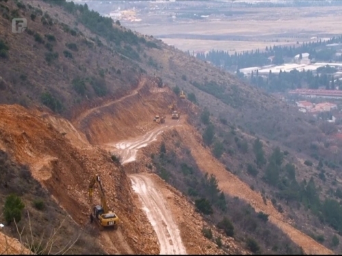 TEŠKA MAŠINERIJA NAPADA BRDA: Južna zaobilaznica se gradi, a sjeverna nema perspektivu (VIDEO)