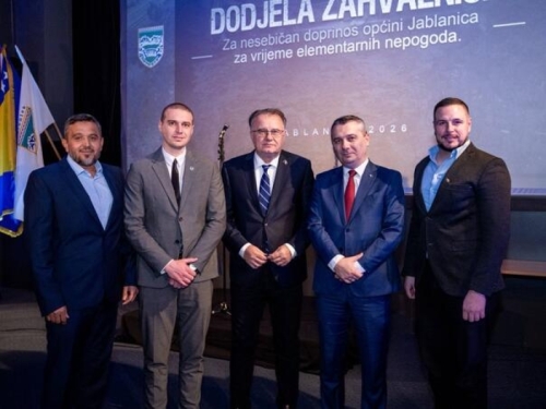 VLADA FBiH DOBILA ZAHVALNICU JABLANICE: 'Poruka solidarnosti'