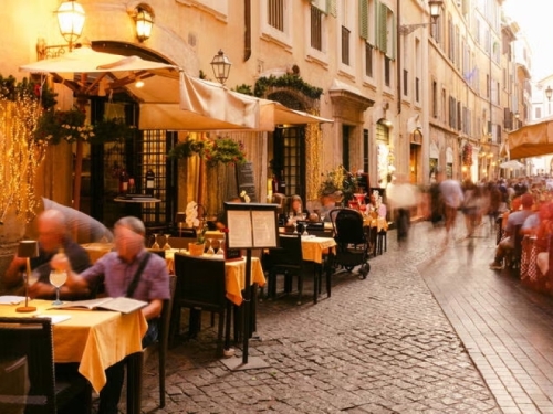 BALKAN JE DALEKO JEFTINIJI OD AUSTRIJE: Evo gdje za 10 eura po osobi dobijete tri jela