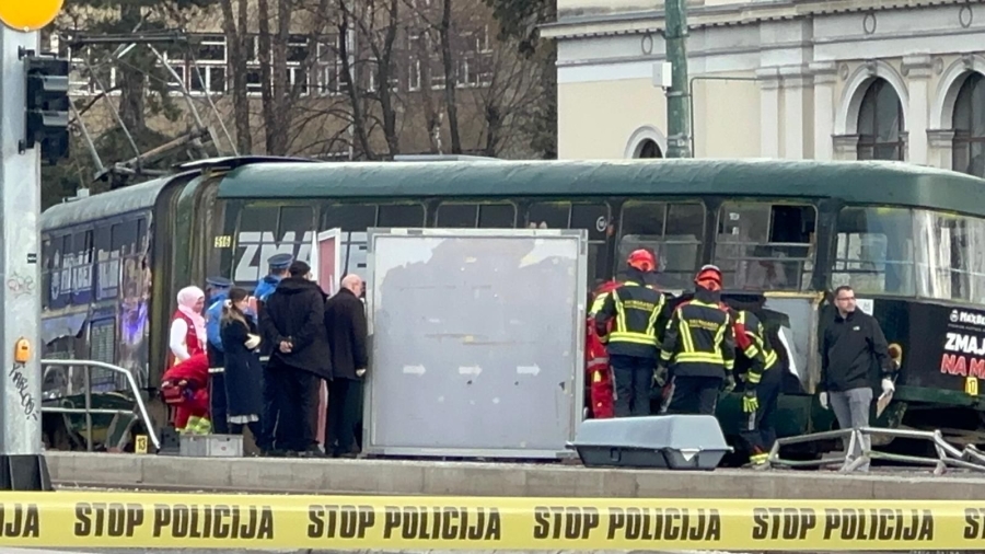 VOZAČ TRAMVAJA PREBAČEN NA KCUS: Čeka na ispitivanje kod psihijatra, u stanju je šoka