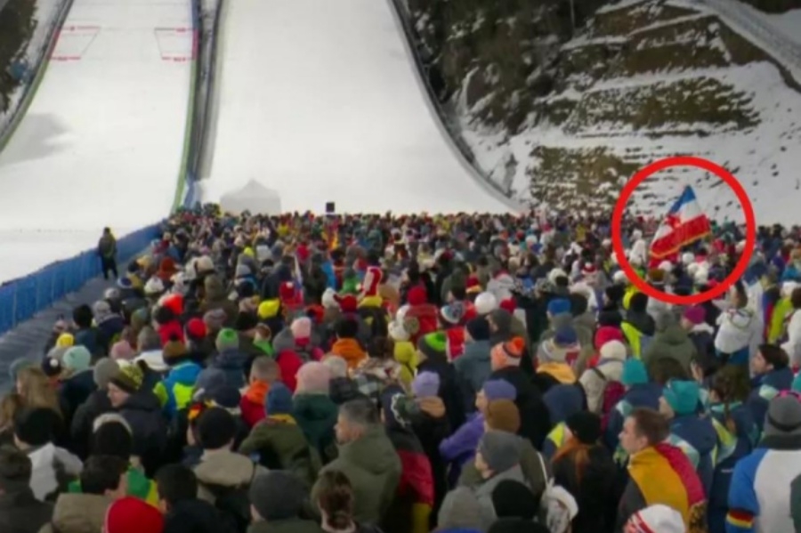 NEOBIČAN GOST NA OLIMPIJADI: U Predazzu zavijorila se jugoslavenska zastava sa crvenom zvijezdom