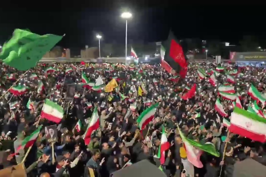 VELIKA PODRŠKA VLASTIMA: Ulice Irana i večeras preplavljene ljudima, stižu nevjerovatne snimke (VIDEO)