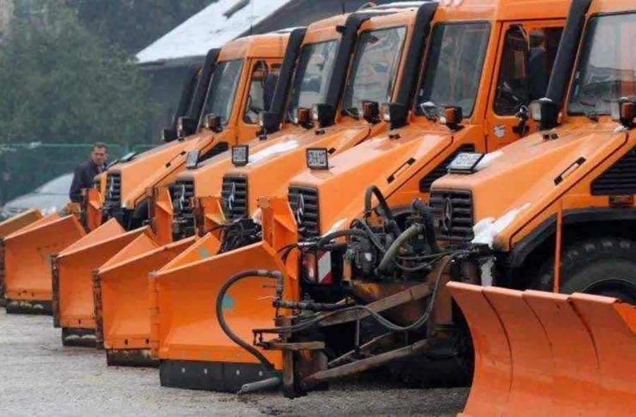 IAKO JE ZAVRŠENA ZIMSKA SEZONA, SNIJEG SE NE ŠALI: KJKP 'Rad' u stanju pripravnosti