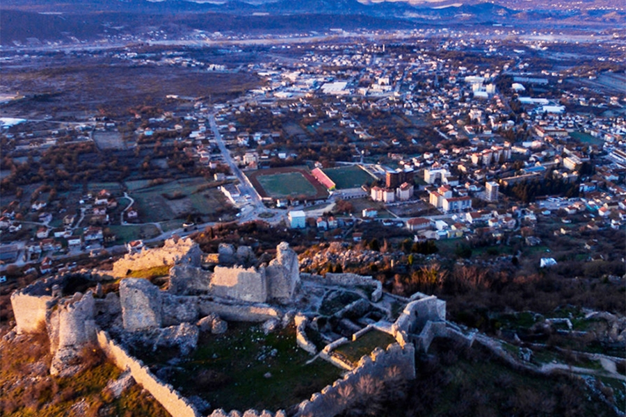 SPECIFIČAN U SVIJETU: Grad stogodišnjaka u Bosni i Hercegovini krije tajnu...