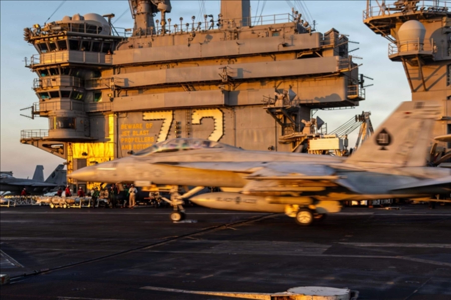 OD MIRA NEMA NIŠTA: Iranska vojska gađala američki nosač aviona, POGLEDAJTE SNIMAK...