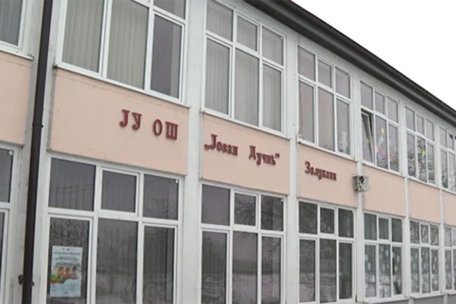 CURE DETALJI DRAME U BANJOJ LUCI: Učenik u školu donio jeziv spisak, roditelji u šoku...