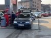 HAOS U BH. SUSJEDSTVU, NA POJEDINIM PUMPAMA NEMA GORIVA: Borba za red za točenje, angažovana policija da spriječi incidente