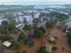OPŠTI POTOP, GRAĐANI BJEŽE GLAVOM BEZ OBZIRA: Voda nosi kuće i automobile...